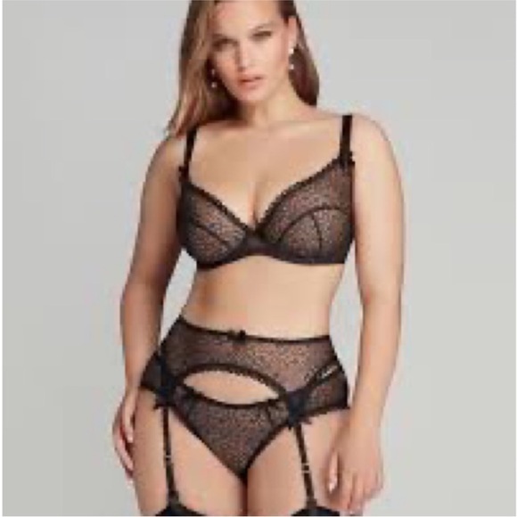 Agent Provacateur size 6 garter only NWT - Picture 1 of 5